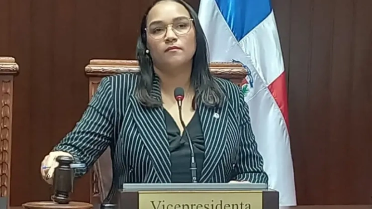 Vías tendrían los nombres de Juan Bosch y Peña Gómez